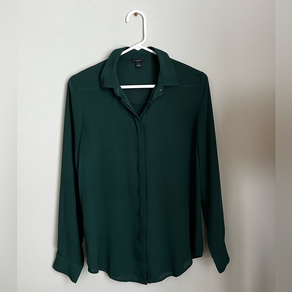 Ann Taylor button down blouse